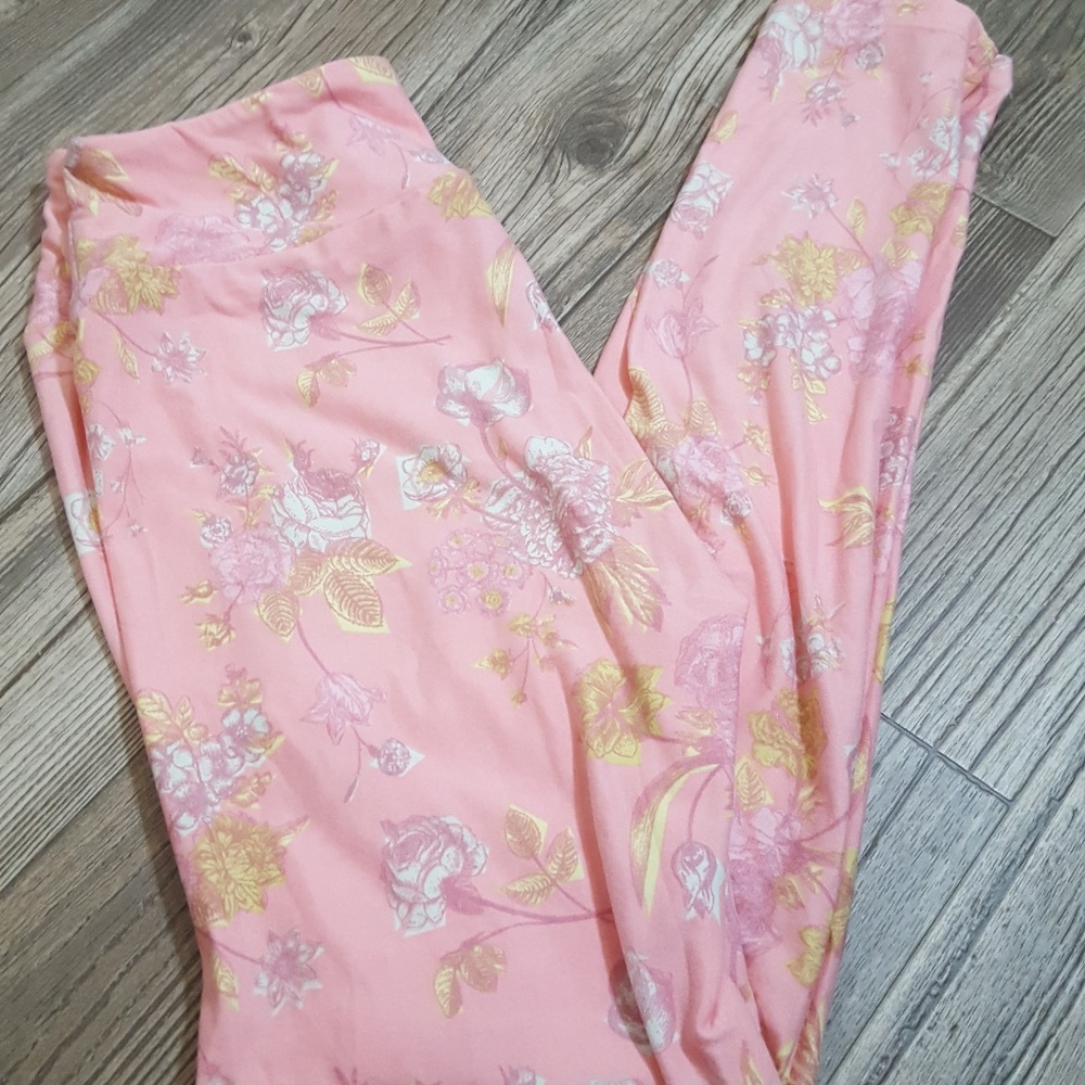 NWOT Lularoe One Size Leggings